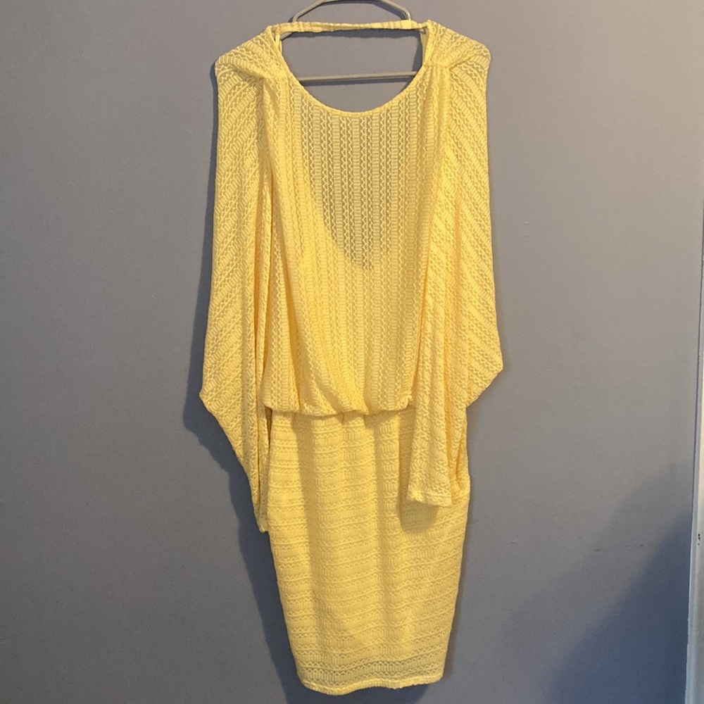 Yellow Dress - Picture 2 of 3